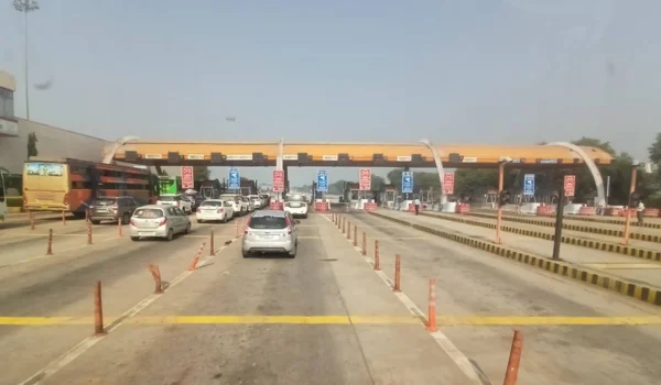 Mathura Toll Plaza, Uttar Pradesh: Toll Rate, Location, FASTag, Facilities & Nearby Areas (2026)